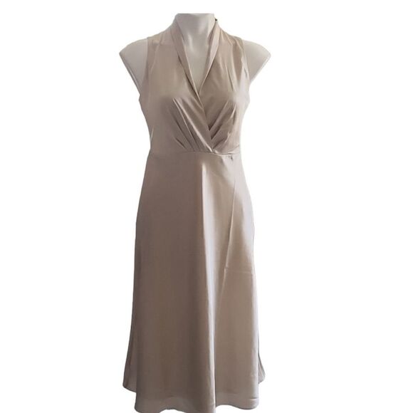 BANANA REPUBLIC SATIN V-NECK
KNEE-LENGTH DRESS - Picture 5 of 6